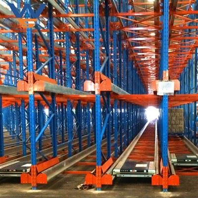 Système de stockage de navettes de palettes